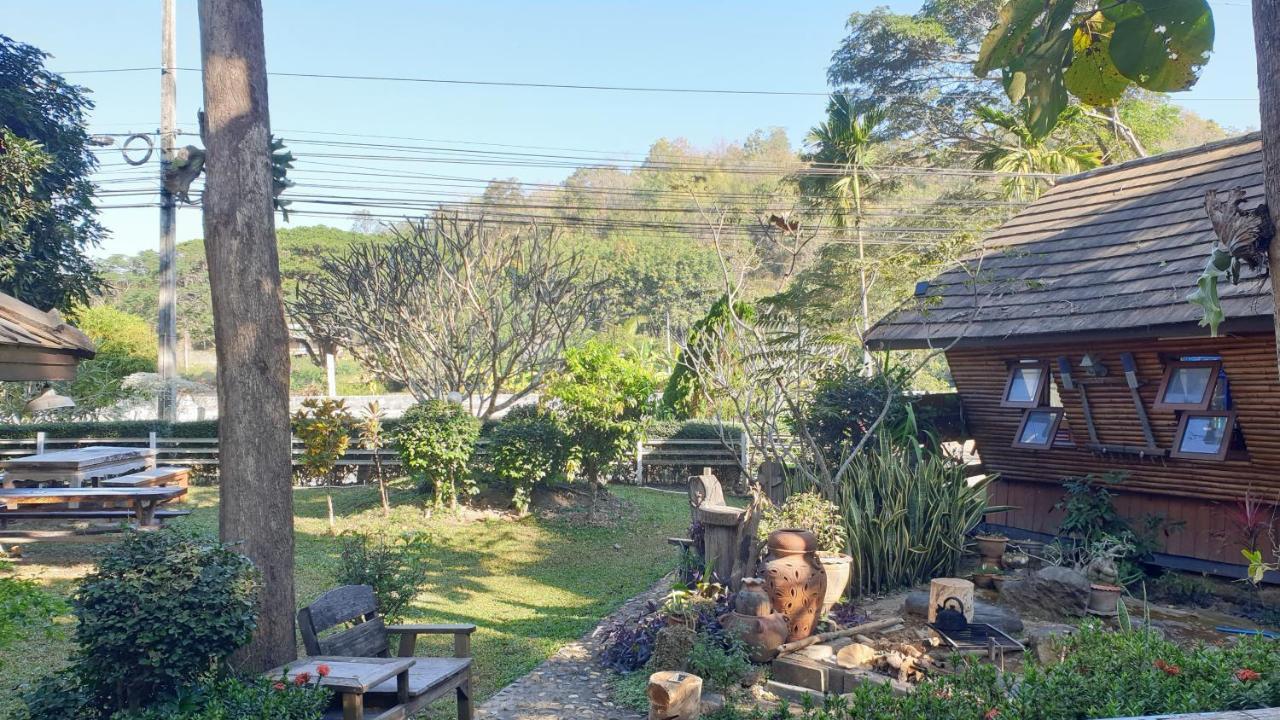 จำค่า ชาเลท์ บ้านพักสวนเกษตร Lampang Exterior photo
